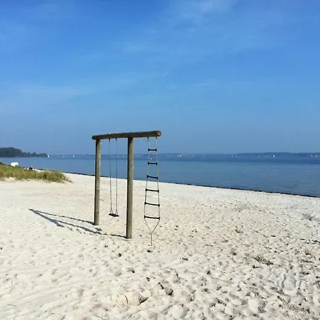Lulu's Baltic Sea Happiness